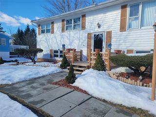 11 Edward Drive, Loch Sheldrake, NY 12759