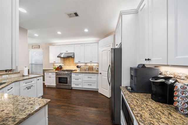 15311 Kenny Drive, Tomball, TX 77377
