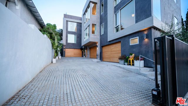1264 Hyperion Avenue, Los Angeles, CA 90029