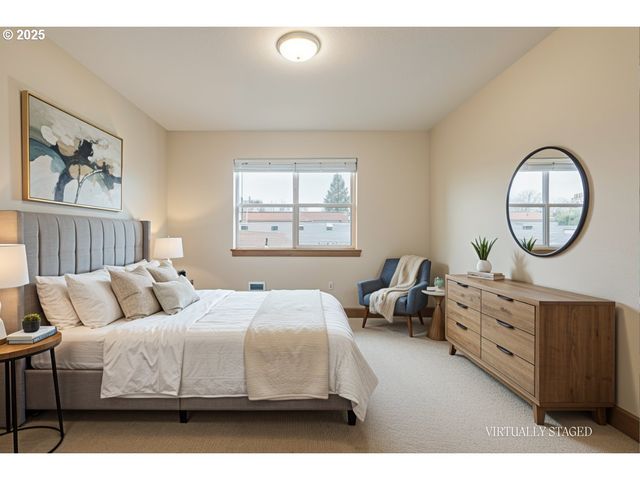 2507 E Burnside St, Portland, OR 97214