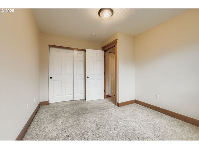 2507 E Burnside St, Portland, OR 97214