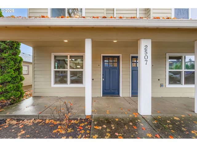 2507 E Burnside St, Portland, OR 97214