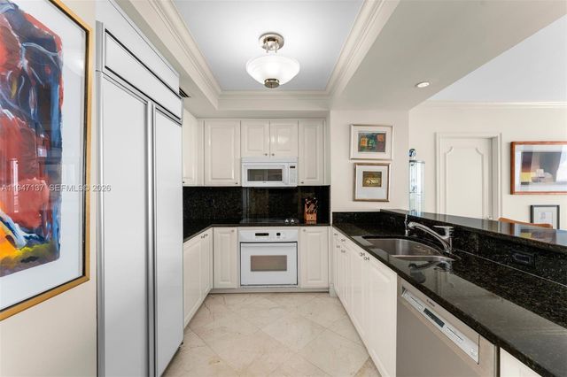 3400 SW 27th Ave 1902, Miami, FL 33133