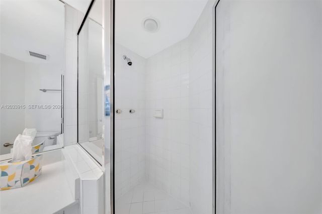 6301 Collins Avenue 1708, Miami Beach, FL 33141