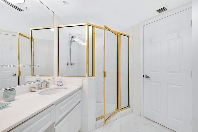 6301 Collins Avenue 1708, Miami Beach, FL 33141