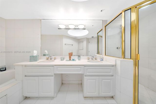 6301 Collins Avenue 1708, Miami Beach, FL 33141