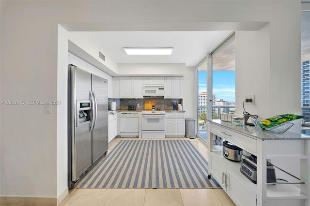 6301 Collins Avenue 1708, Miami Beach, FL 33141