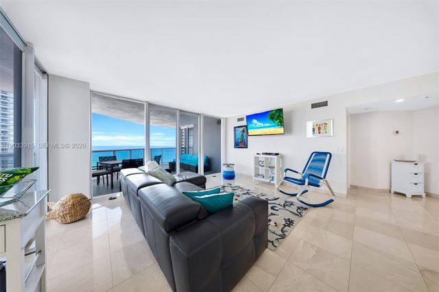 6301 Collins Avenue 1708, Miami Beach, FL 33141