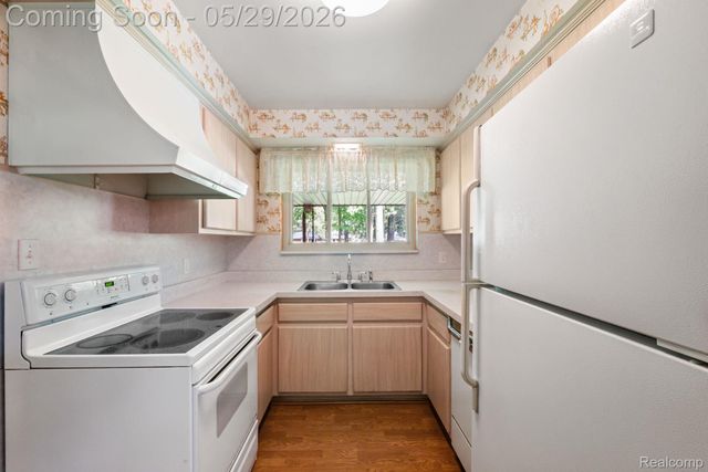 38230 Chartier Street, Harrison Charter Township, MI 48045
