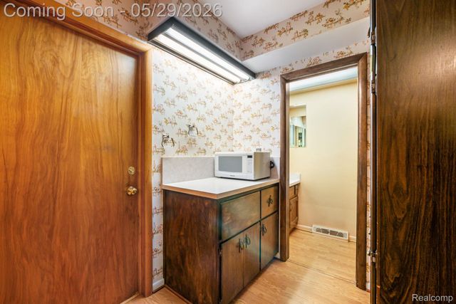 38230 Chartier Street, Harrison Charter Township, MI 48045