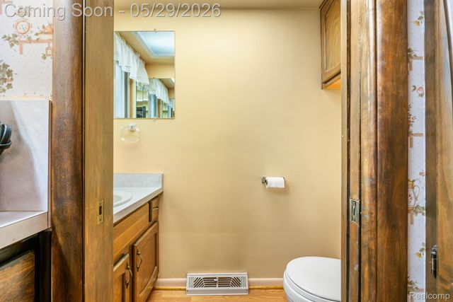 38230 Chartier Street, Harrison Charter Township, MI 48045