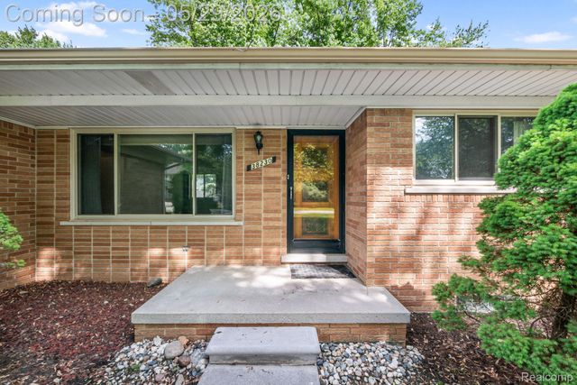 38230 Chartier Street, Harrison Charter Township, MI 48045