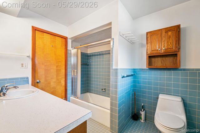 38230 Chartier Street, Harrison Charter Township, MI 48045