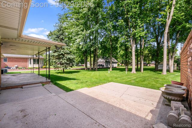 38230 Chartier Street, Harrison Charter Township, MI 48045