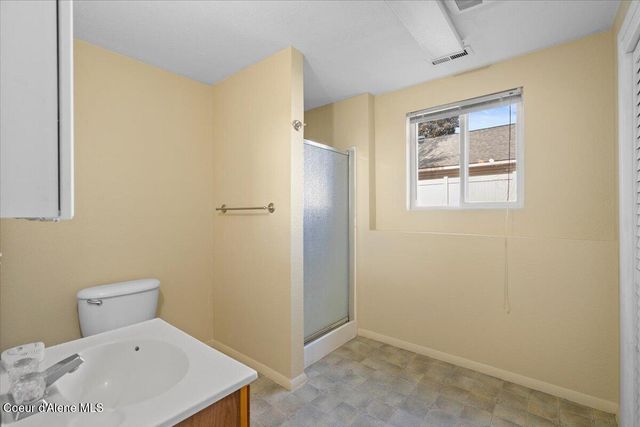 673 E Cloverleaf Dr, Hayden, ID 83835