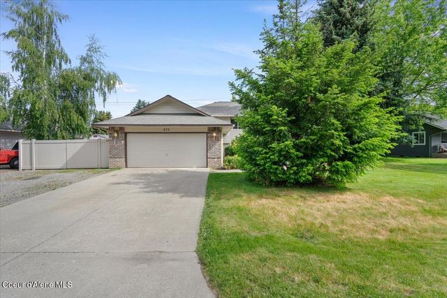 673 E Cloverleaf Dr, Hayden, ID 83835