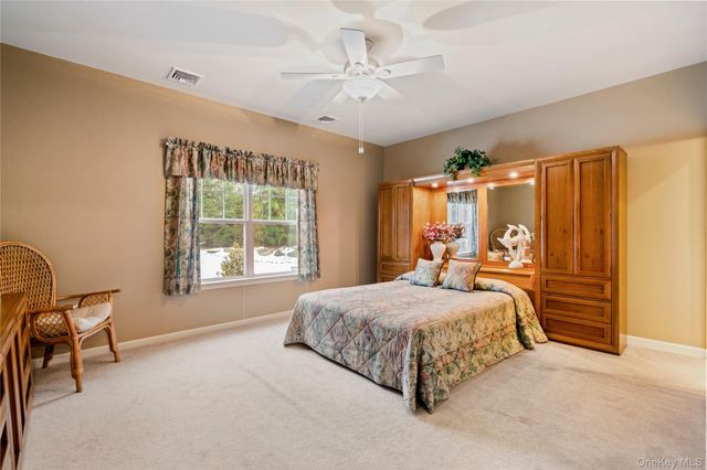 5 Newcastle Court, Riverhead, NY 11901