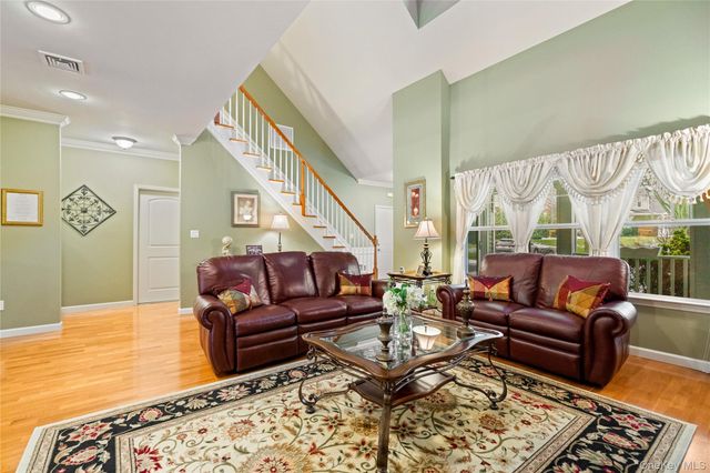 5 Newcastle Court, Riverhead, NY 11901