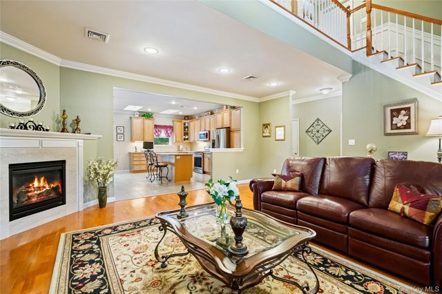 5 Newcastle Court, Riverhead, NY 11901