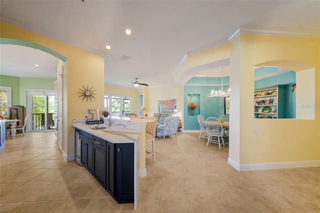6435 MOORINGS POINT CIRCLE 201, Lakewood Ranch, FL 34202