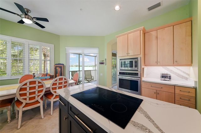6435 MOORINGS POINT CIRCLE 201, Lakewood Ranch, FL 34202