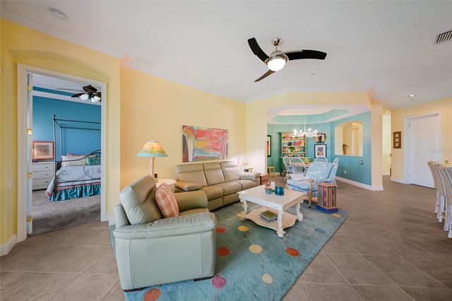 6435 MOORINGS POINT CIRCLE 201, Lakewood Ranch, FL 34202