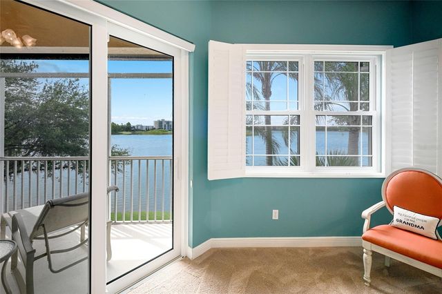 6435 MOORINGS POINT CIRCLE 201, Lakewood Ranch, FL 34202