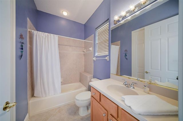6435 MOORINGS POINT CIRCLE 201, Lakewood Ranch, FL 34202