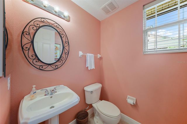 6435 MOORINGS POINT CIRCLE 201, Lakewood Ranch, FL 34202