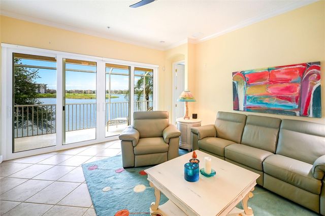 6435 MOORINGS POINT CIRCLE 201, Lakewood Ranch, FL 34202
