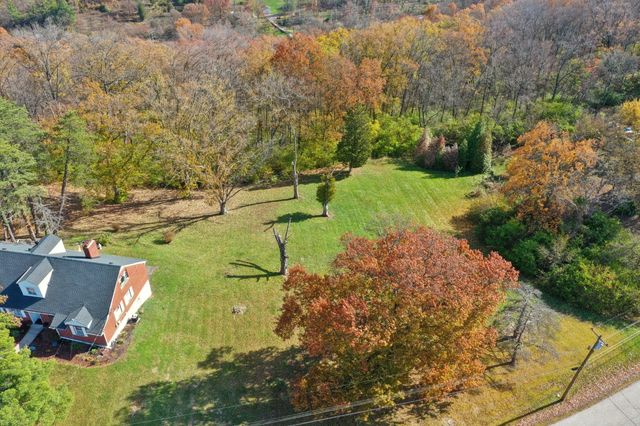 668 Ridgeway Drive, Taylor Mill, KY 41015