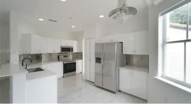 11022 NW 48th Lane, Doral, FL 33178