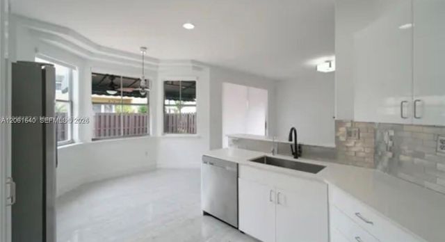 11022 NW 48th Lane, Doral, FL 33178