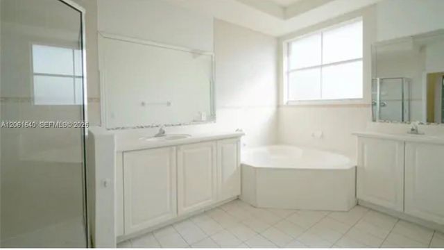 11022 NW 48th Lane, Doral, FL 33178