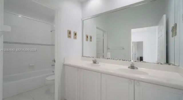 11022 NW 48th Lane, Doral, FL 33178