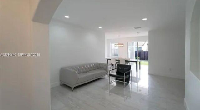 11022 NW 48th Lane, Doral, FL 33178