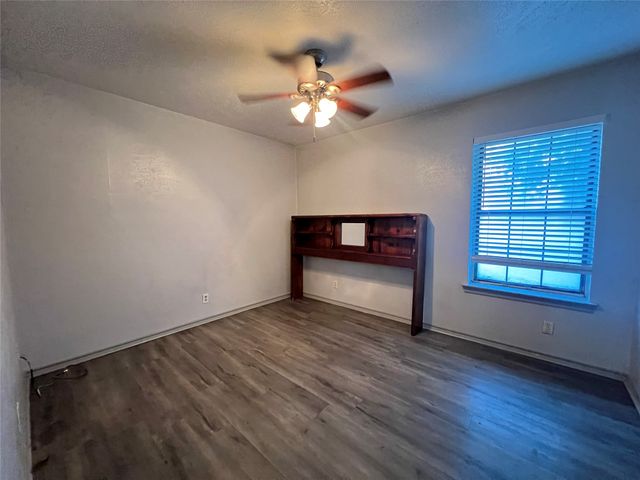 1108 N Elm Street 3, Denton, TX 76201