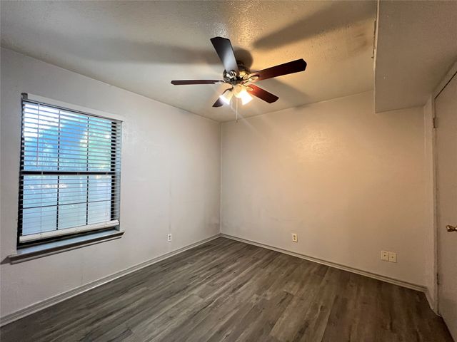 1108 N Elm Street 3, Denton, TX 76201
