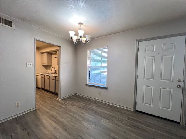 1108 N Elm Street 3, Denton, TX 76201