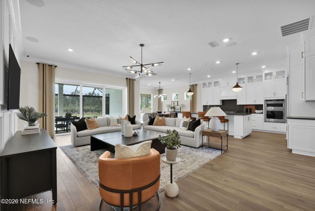 214 HEADSTREAM Drive, St. Johns, FL 32259