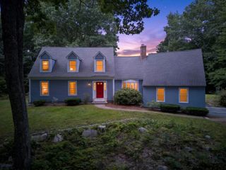 14 Fieldstone Drive, Amherst, NH 03031