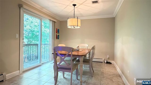 29 Skymark Court, Upper Saddle River, NJ 07458