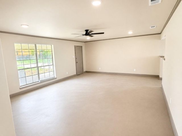 206 N Main Street, Edgewood, TX 75117