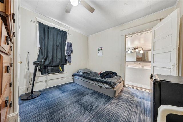 SE 604 Elm AVE, Roanoke, VA 24013