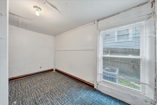 SE 604 Elm AVE, Roanoke, VA 24013