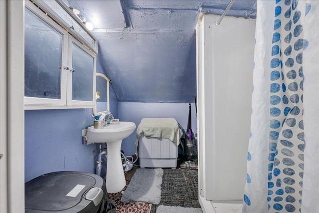 SE 604 Elm AVE, Roanoke, VA 24013