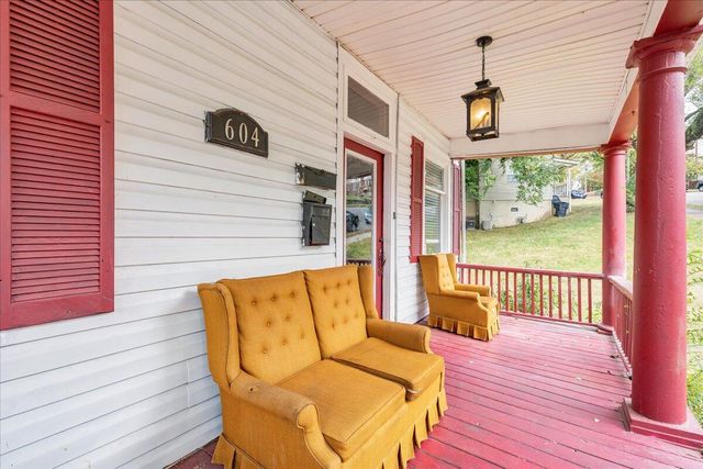 SE 604 Elm AVE, Roanoke, VA 24013