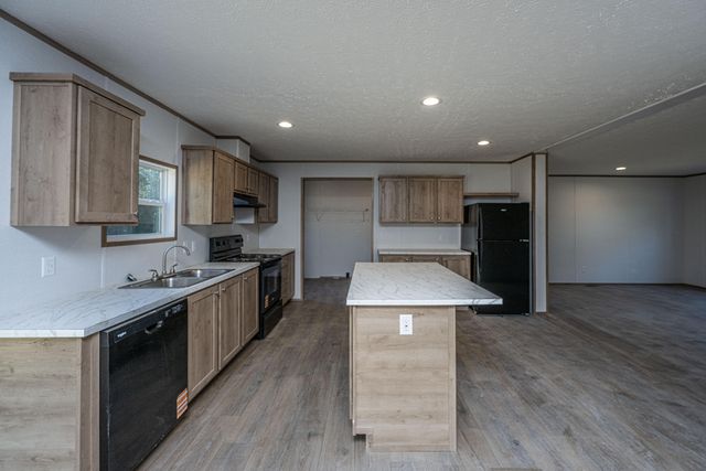 2896 Harristown Road, Saint Stephen, SC 29479