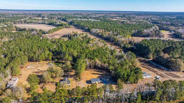 2896 Harristown Road, Saint Stephen, SC 29479
