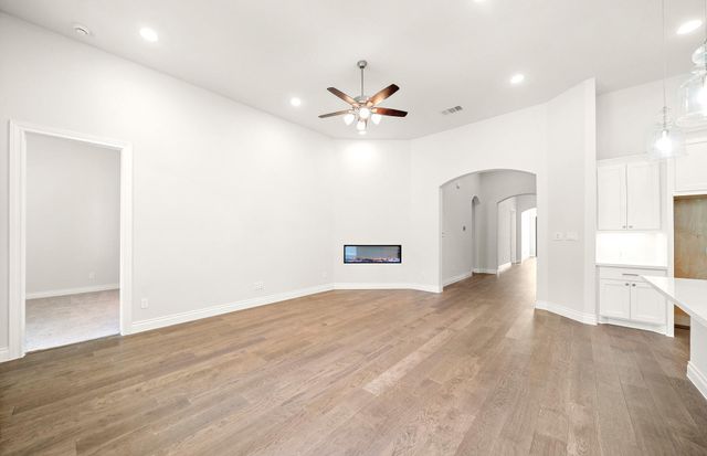 9746 Roaring River Falls Lane, Porter, TX 77365